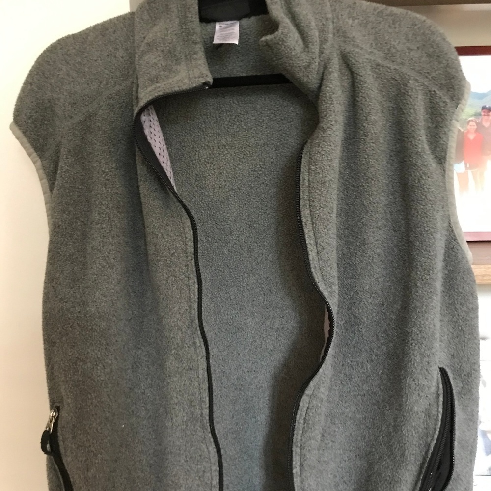 Men's Patagonia Fleece Vest, Size L